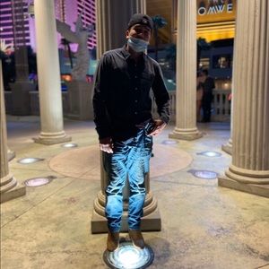 Meet your Posher, Johnny